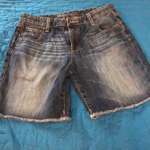 Mossimo Jean Boyfriend Shorts Size 6 (28)